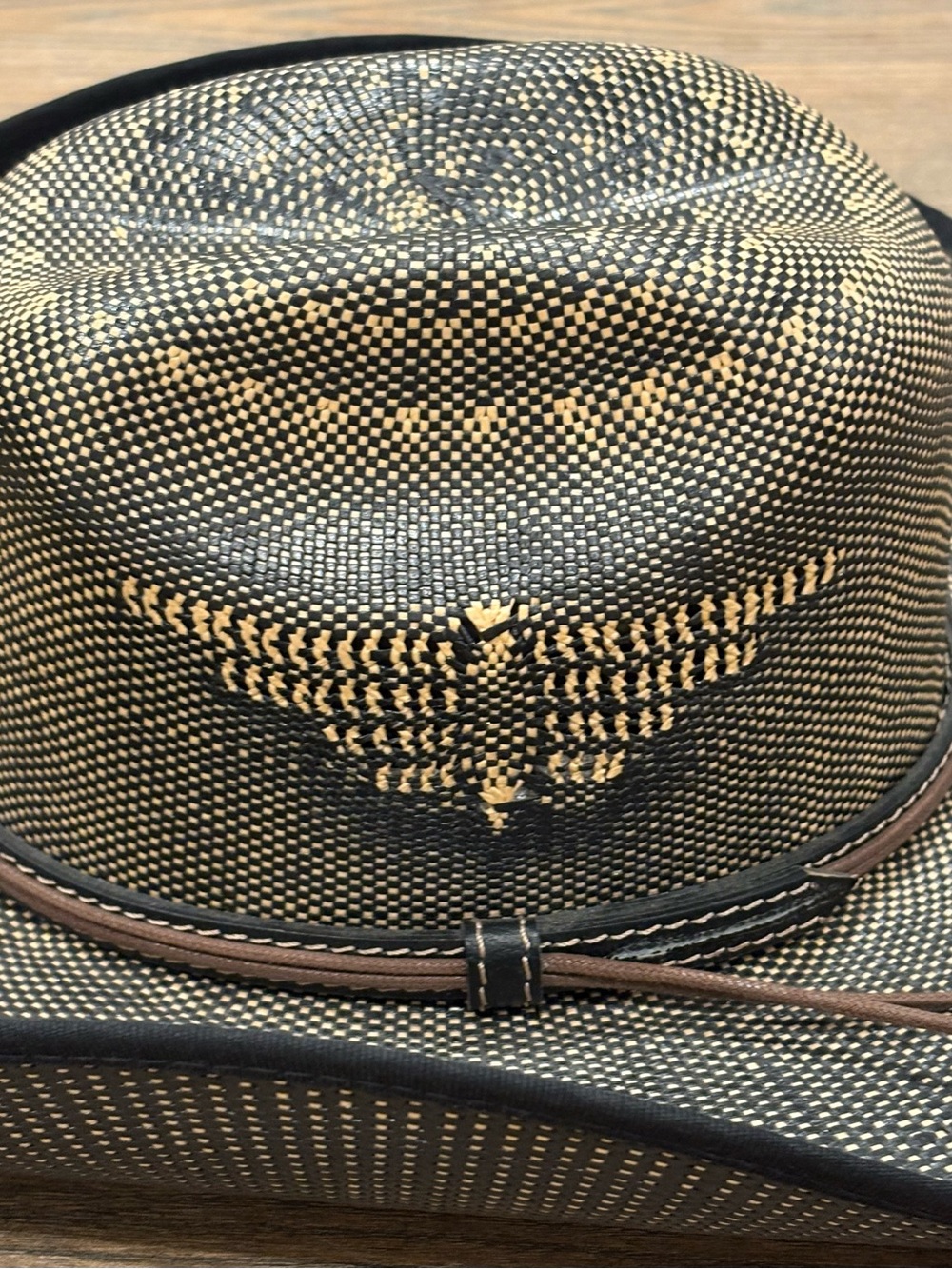 Justin Brown & Black Vented Straw Cowboy Hat / Western Rodeo Ranch Style - Picture 9 of 13